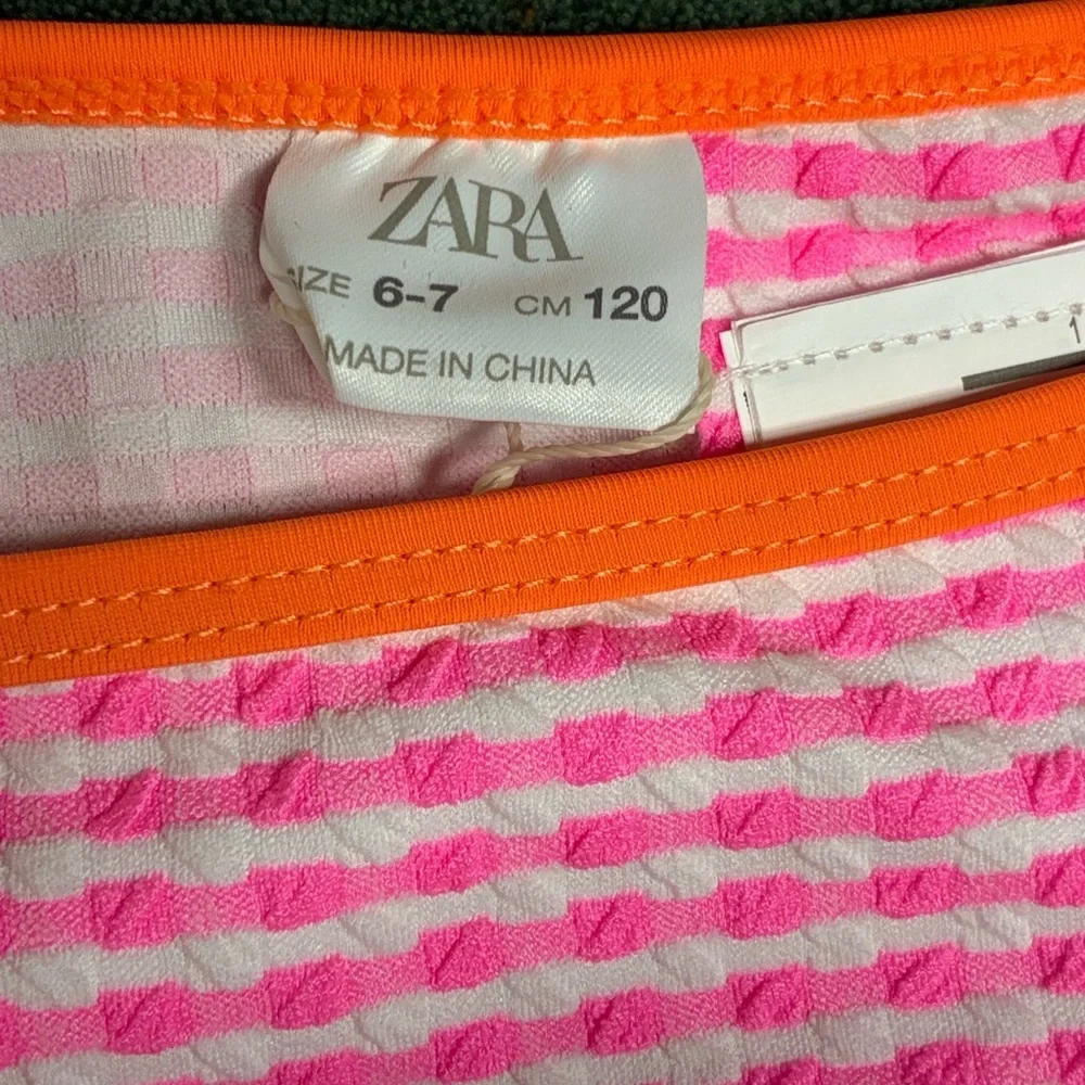 NWT. Zara Kids Pink Bikini Briefs with Contrasting Checkered Pattern. Size 6-7.